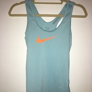 Nike Pro women’s racerback tank